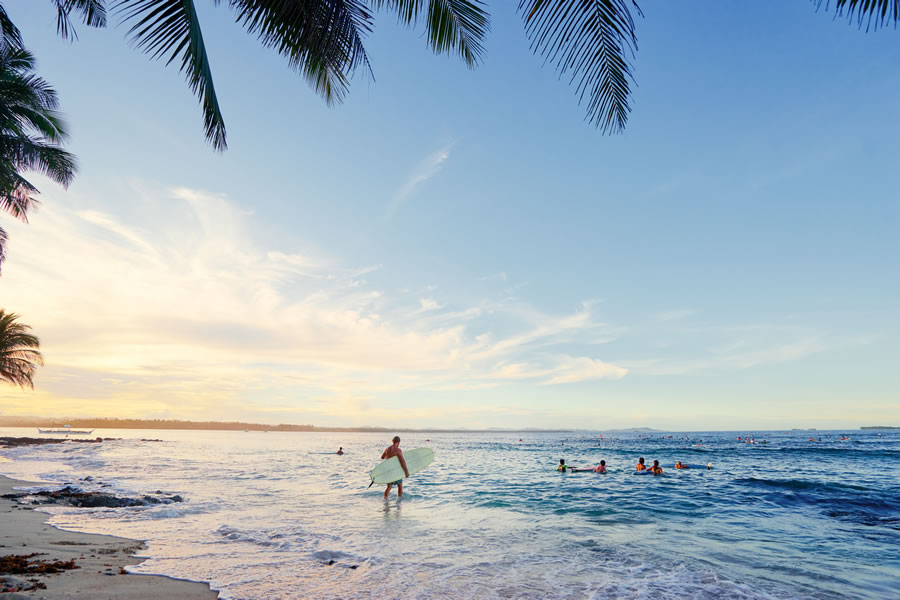 Siargao surfing